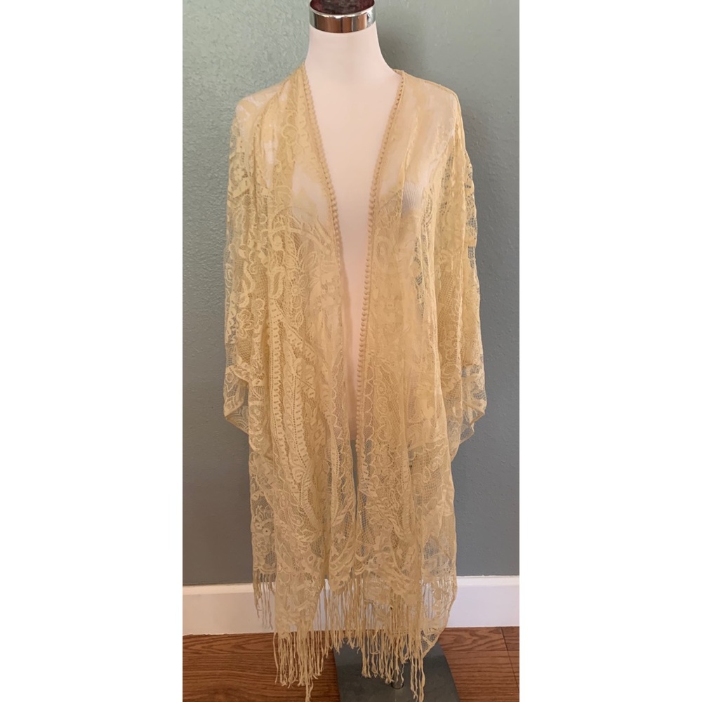 Torrid Cream Lace Ruana